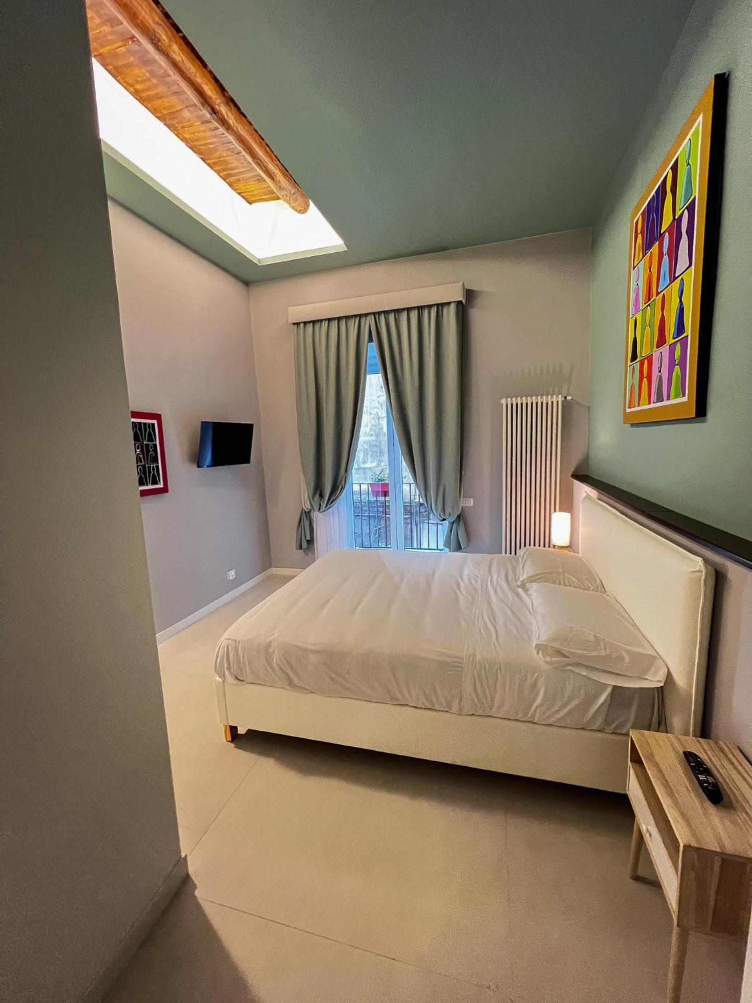 Bed & Breakfast Spaccanapoli 56 Экстерьер фото